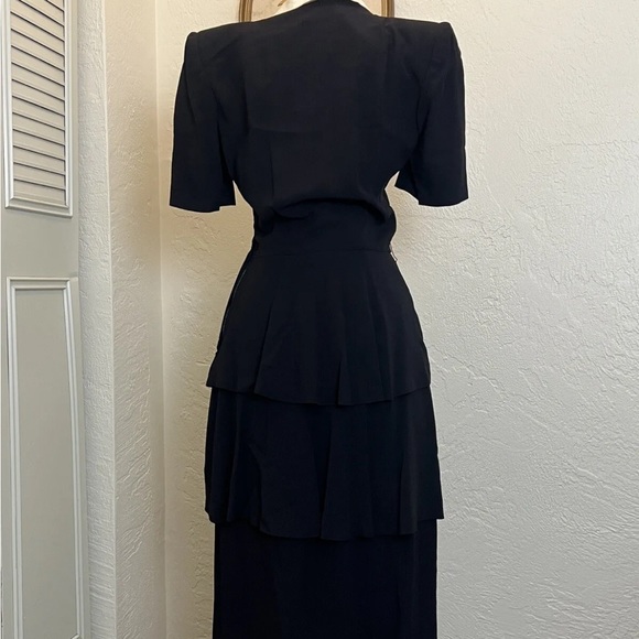 Vintage 1940s dress with rhinestones - Picture 3 of 9